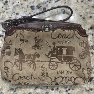 Coach wristlet brown classic